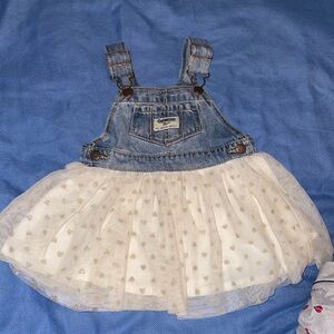 Cute Oshkosh girl dress cute ❤️